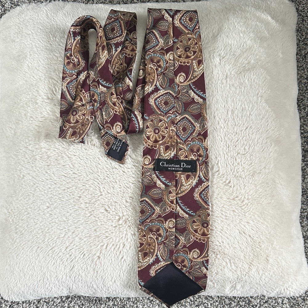 Dior Burgundy and Gold Paisley Tie - Picture 2 of 4